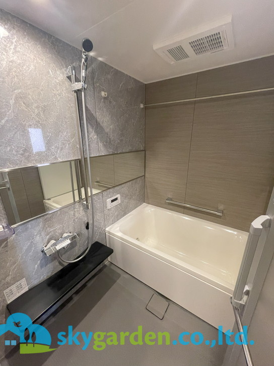 ライオンズテラス鵠沼の浴室