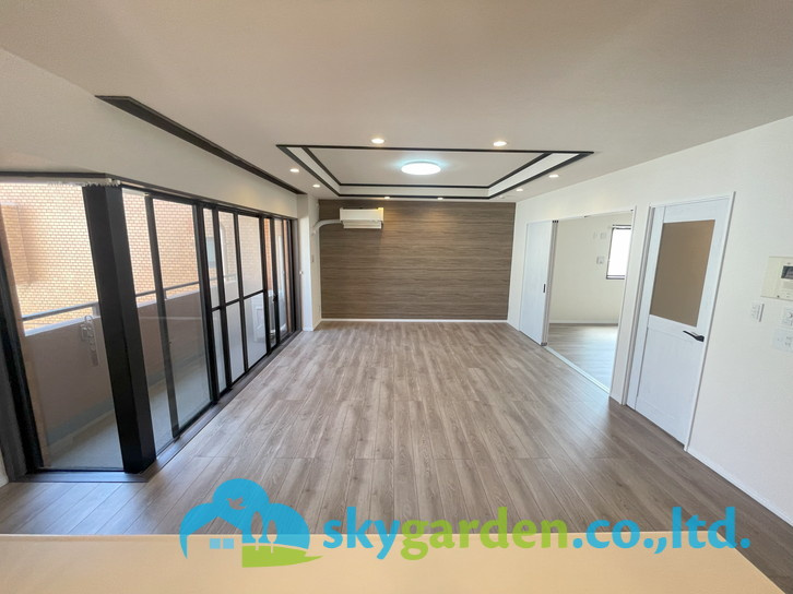 ライオンズテラス鵠沼の居間・リビング