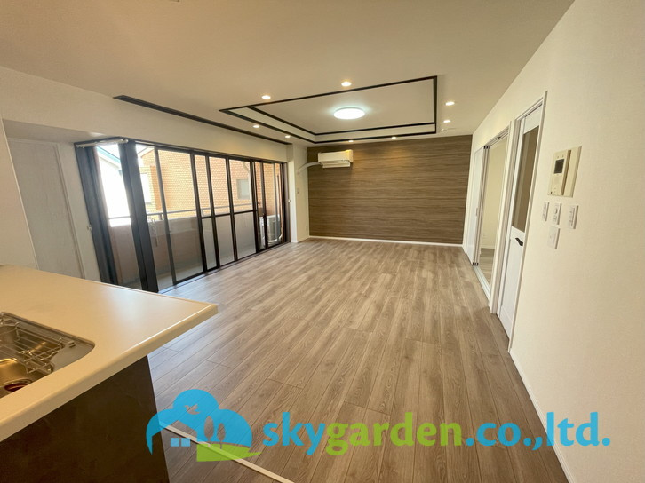 ライオンズテラス鵠沼の居間・リビング