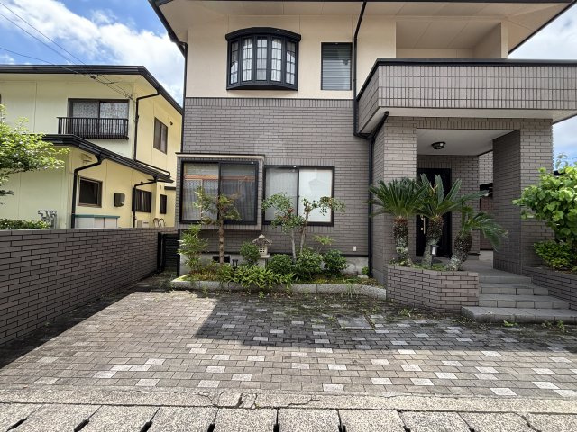 中古戸建　　　高取北４丁目の駐車場