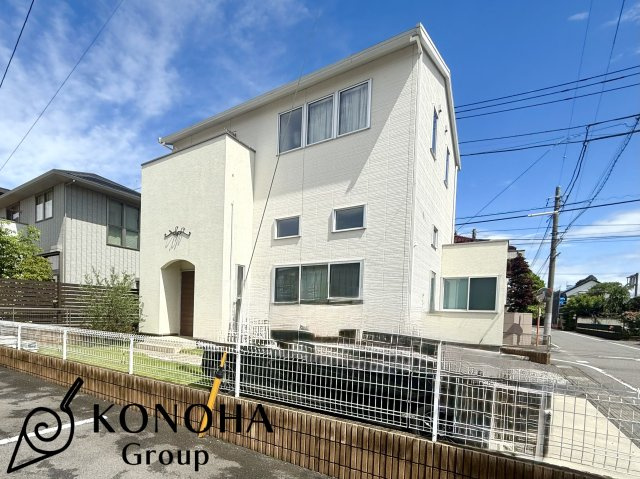【中古戸建】前橋市石倉町3丁目の外観|■外観｜出窓を多くあしらった表情豊かな外観♪