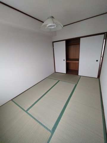 エミネンス小山Ⅲの和室