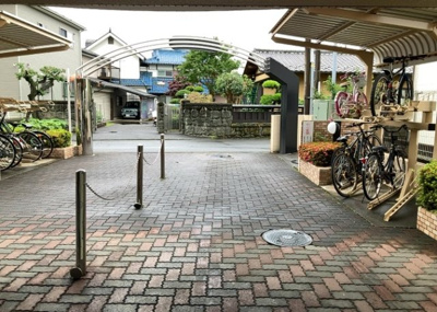 【内装】 | 日神パレステージ古淵 | 共用部分は、一棟の建物に住む区分所有者全員が共同で所有するとし、共用部分の管理、補修などは、区分所有者で形成される管理組合が行います。個人の判断で勝手に変更することはできませんので覚えておきましょう。