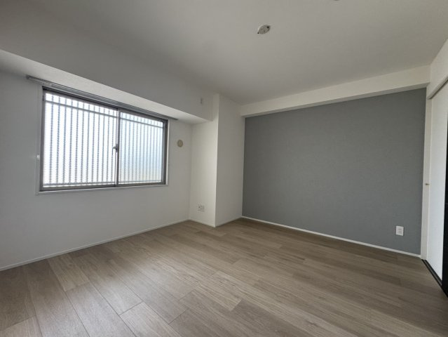 ロイヤルクレスト志賀公園の洋室