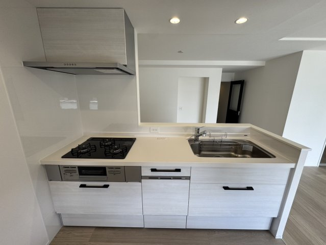 ロイヤルクレスト志賀公園のキッチン