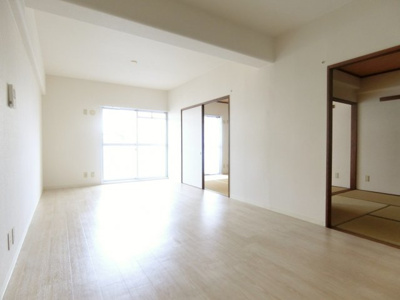 【洋室】 | ベルメゾン茨木