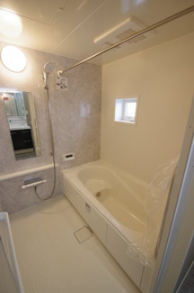 【浴室】 | 【仲介手数料無料！！】府中市四谷１丁目　新築戸建て（全３棟）No.3号棟　4780万円