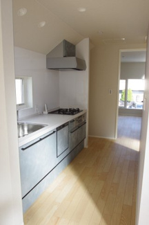 【キッチン】 | 【仲介手数料無料！！】府中市四谷１丁目　新築戸建て（全３棟）No.3号棟　4780万円