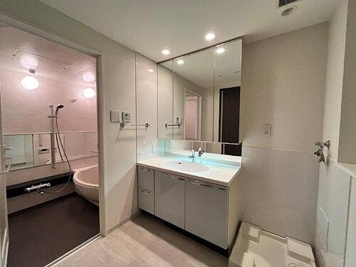 岐阜シティタワー４３の洗面所|洗面所：独立洗面台「前回募集時」