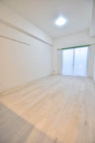大阪市都島区内代町１丁目の賃貸マンションの居間・リビング