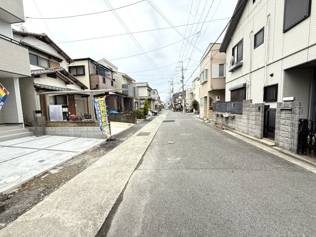 上野芝向ヶ丘2丁新築の前面道路含む現地写真
