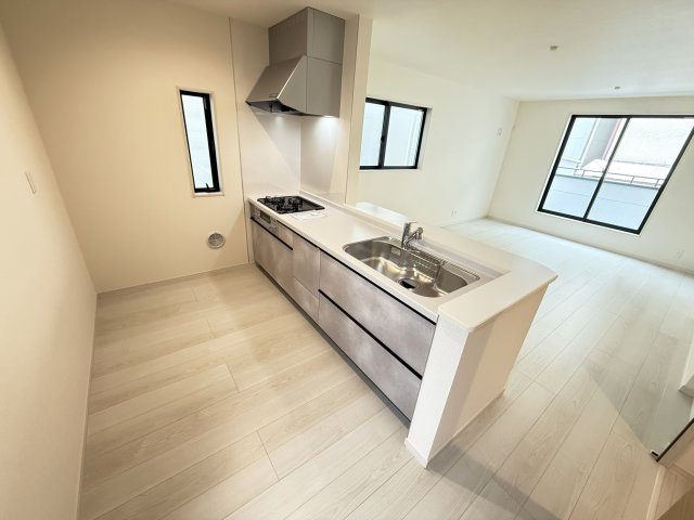 上野芝向ヶ丘2丁新築のキッチン