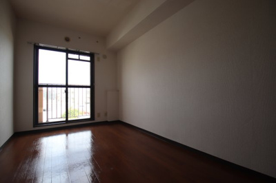 【洋室】 | ユージィーコート巽