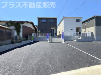 【外観】 | 現地写真。同じ物件を見るなら、プラス不動産販売にお任せ下さい。