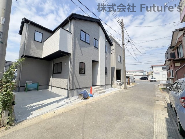 三郷市中央5丁目　新築戸建　全1棟の前面道路含む現地写真|前面道路含む現地写真です。