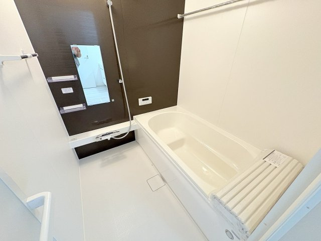 三郷市中央5丁目　新築戸建　全1棟の浴室|追焚・浴室乾燥機付きの快適な一坪バスです