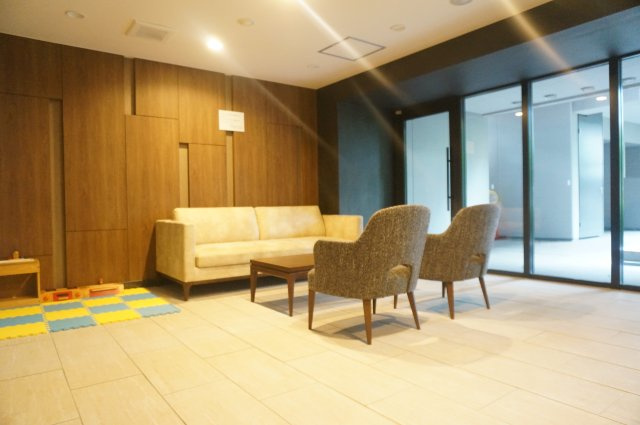 ジークレフ神戸名谷EASTのエントランス