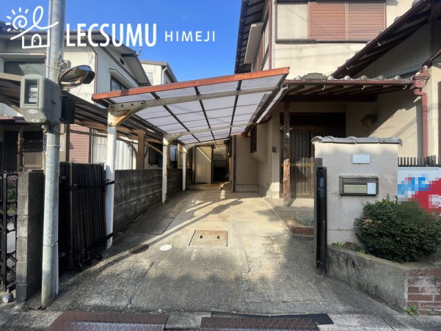 姫路市香寺町岩部/中古戸建の駐車場