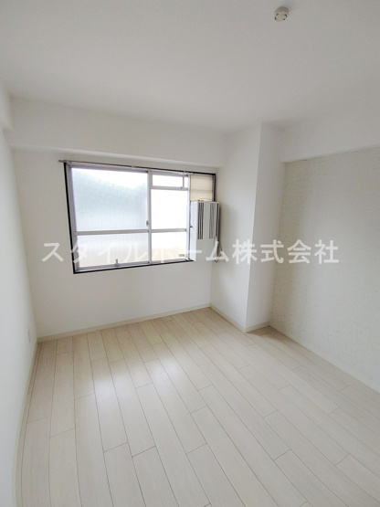 【内装】 | 大羽マンション | 別部屋写真です。