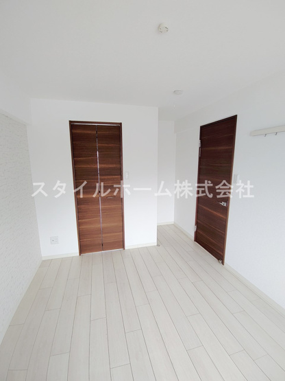 【洋室】 | 大羽マンション | 別部屋写真です。