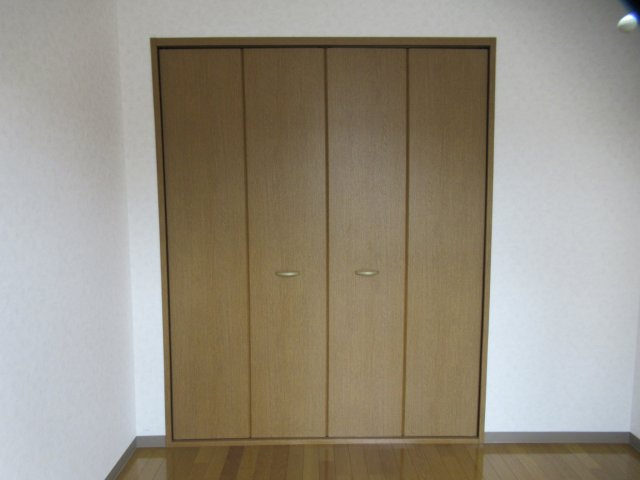 ライフステージ元木家持の収納|サンプルになります。