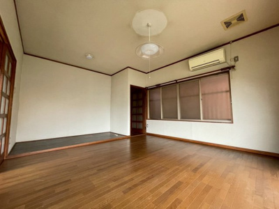 【居間・リビング】 | 山手町平屋戸建て