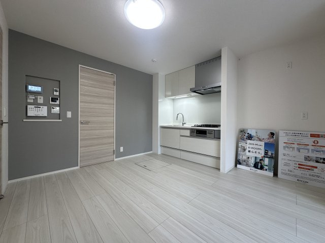 川崎市多摩区宿河原７丁目のアパートの居間・リビング