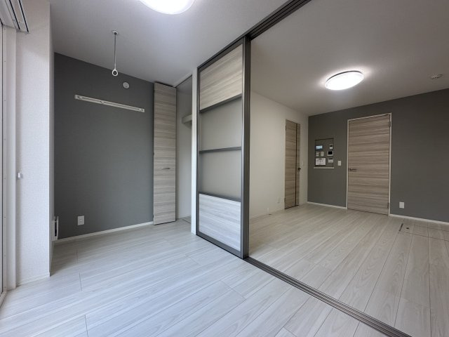 川崎市多摩区宿河原７丁目のアパートの洋室