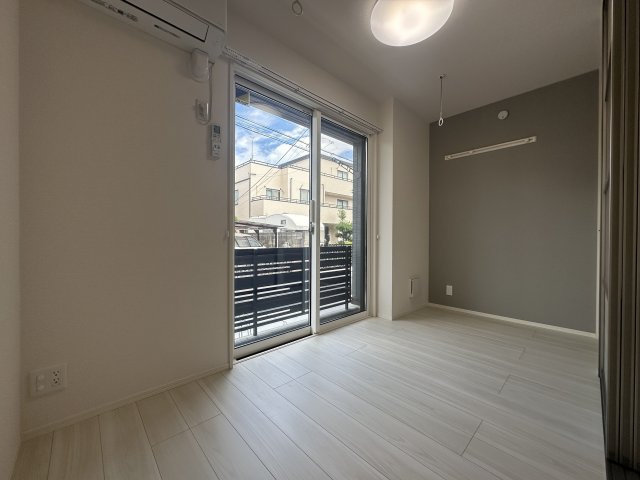 川崎市多摩区宿河原７丁目のアパートの洋室