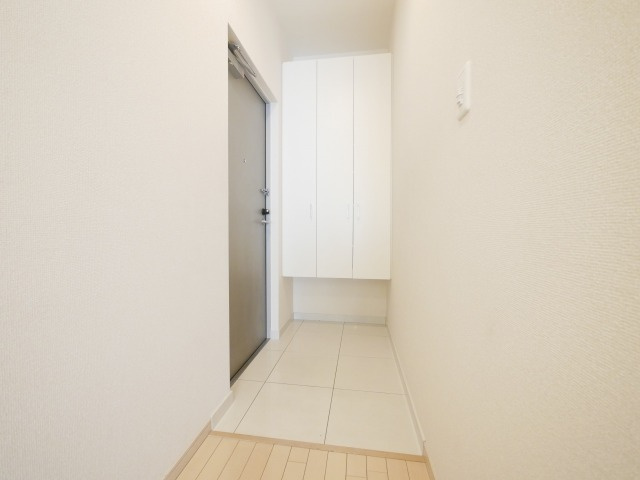 RIDGE北堀江の玄関