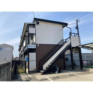 マルエ荘の駐車場