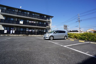 【駐車場】