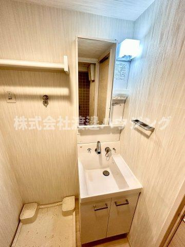 SOAR ESAKA EASTの洗面所