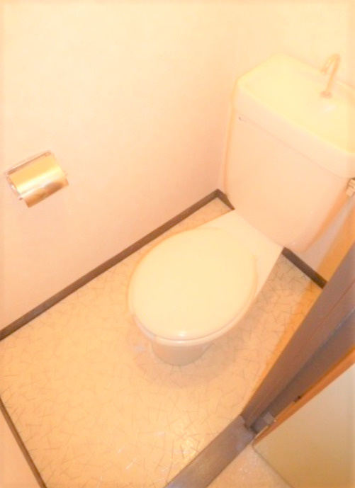 第1HIROハイツのトイレ|コンパクトで使いやすいトイレです