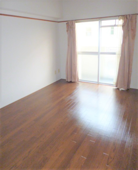 第1HIROハイツの洋室|ゆったりした洋室です