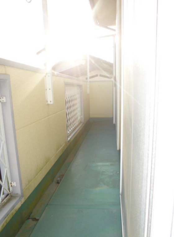 エコール荒木のバルコニー|外からの目が気にならないバルコニーで洗濯物が干せます