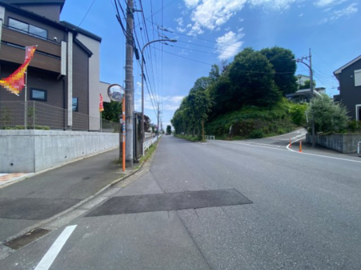 祝：成約済み　八王子市　散田町４丁目　新築戸建ての前面道路含む現地写真|～仲介手数料無料☆八王子ひなた不動産～八王子市散田町　新築戸建て