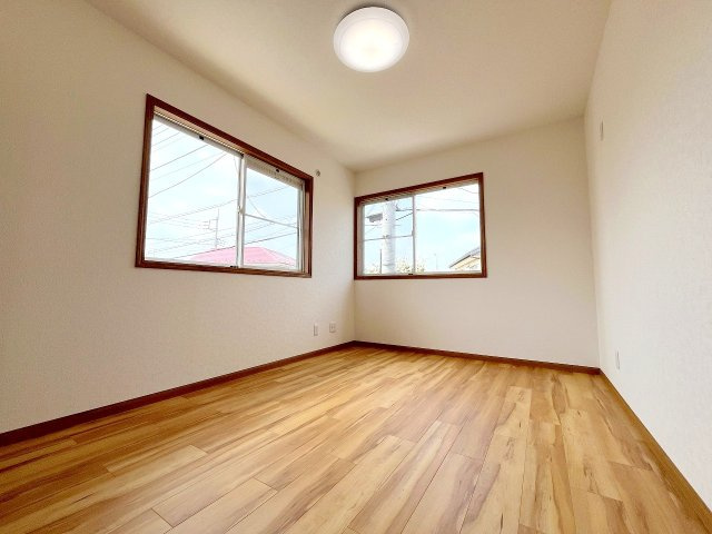 武蔵村山市中原２丁目　中古戸建の洋室