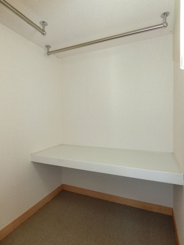 ＥＷレジデンス東船橋の収納