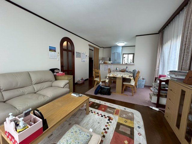 神栖市太田　中古戸建の居間・リビング