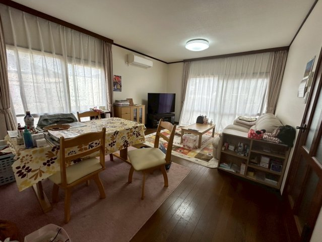 神栖市太田　中古戸建の居間・リビング