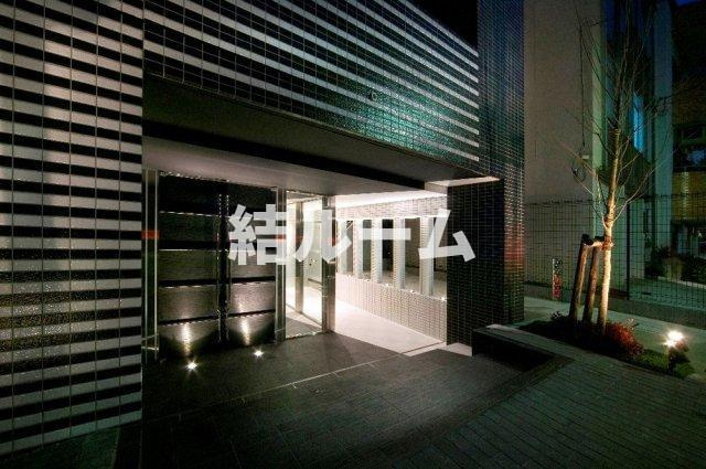 北区東十条１丁目の賃貸マンションのエントランス