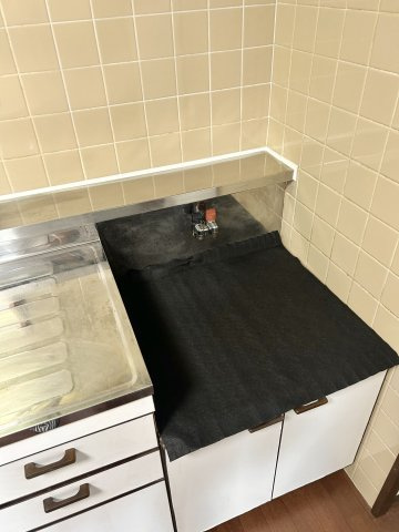 ソレアード川添のキッチン