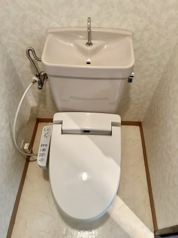 ソレアード川添のトイレ