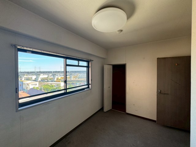 －三丁目不動産-ナインティ-5熊谷・石原-　最上の洋室