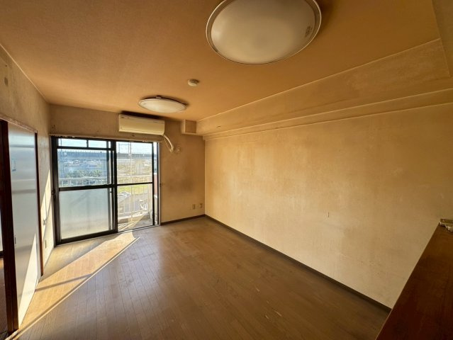-三丁目不動産-　ナインティ-5熊谷・石原-　最上の居間・リビング