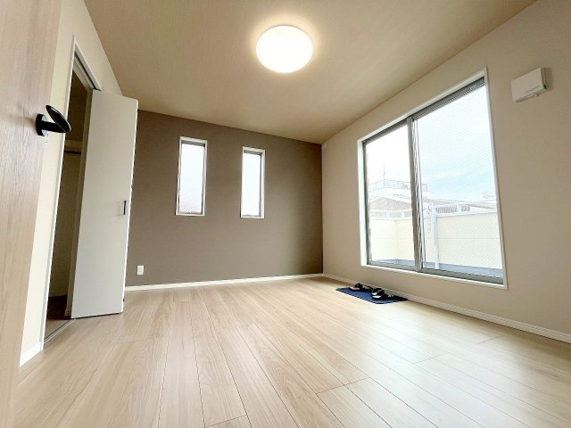 昭島市郷地町3丁目　新築分譲の洋室
