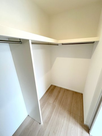 昭島市郷地町3丁目　新築分譲の収納