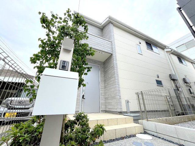 昭島市郷地町3丁目　新築分譲の外観|制震ダンパー付きの地震に強い安心住宅です！