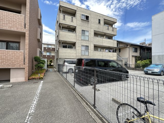 アヴニールの外観